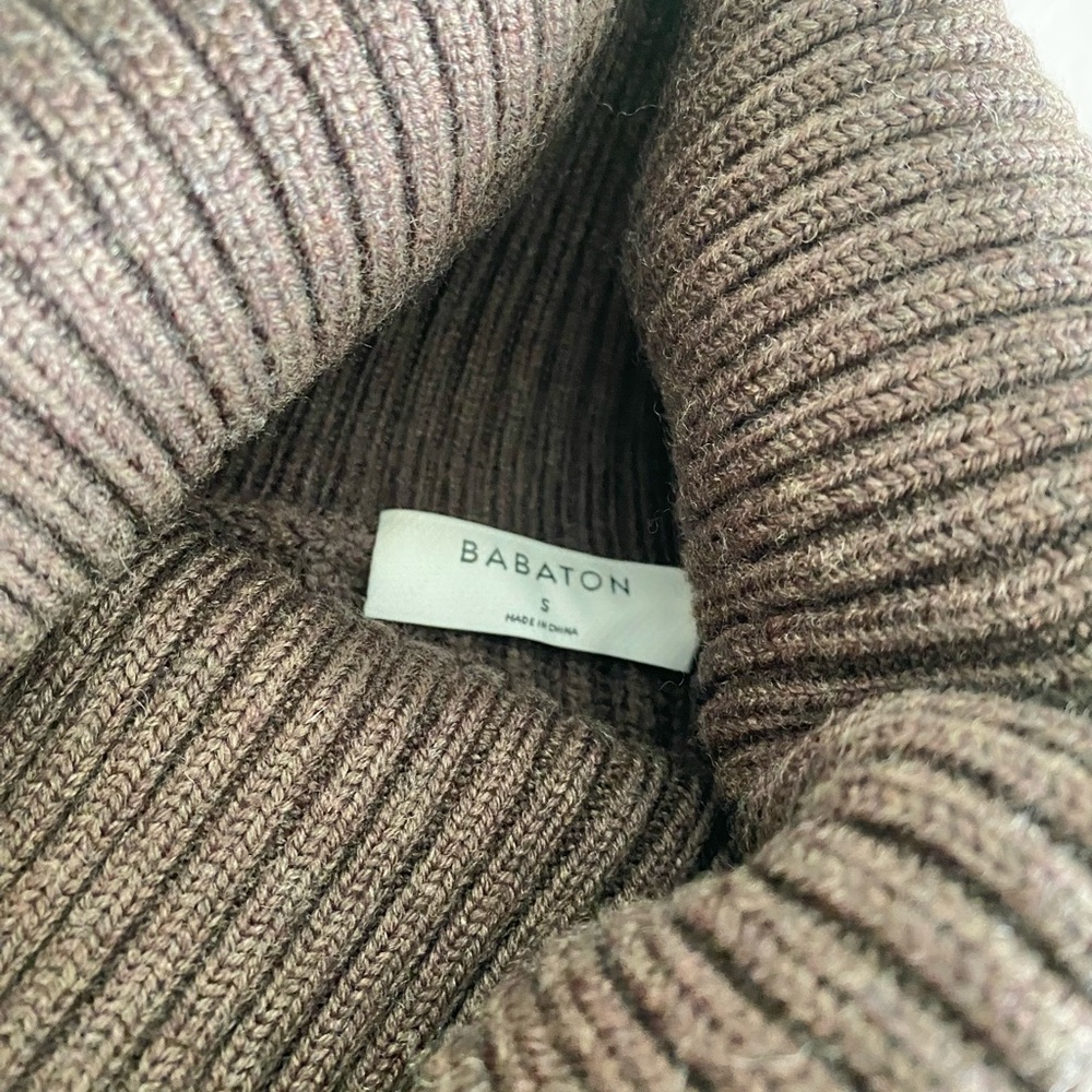 Aritzia Babaton Guell Merino Wool Cropped Sweater - Picture 6 of 8
